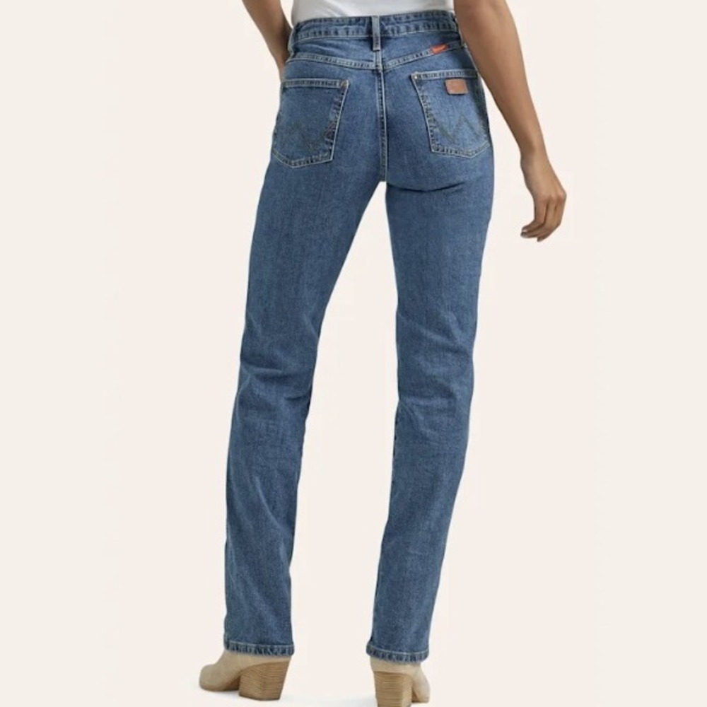 Wrangler Women's Cowboy Cut High Rise Straight Leg Jeans, Medium Wash,3/4x34 NWT - Picture 6 of 13